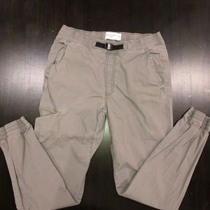 Boys Abercrombie gray twill joggers size 15/16